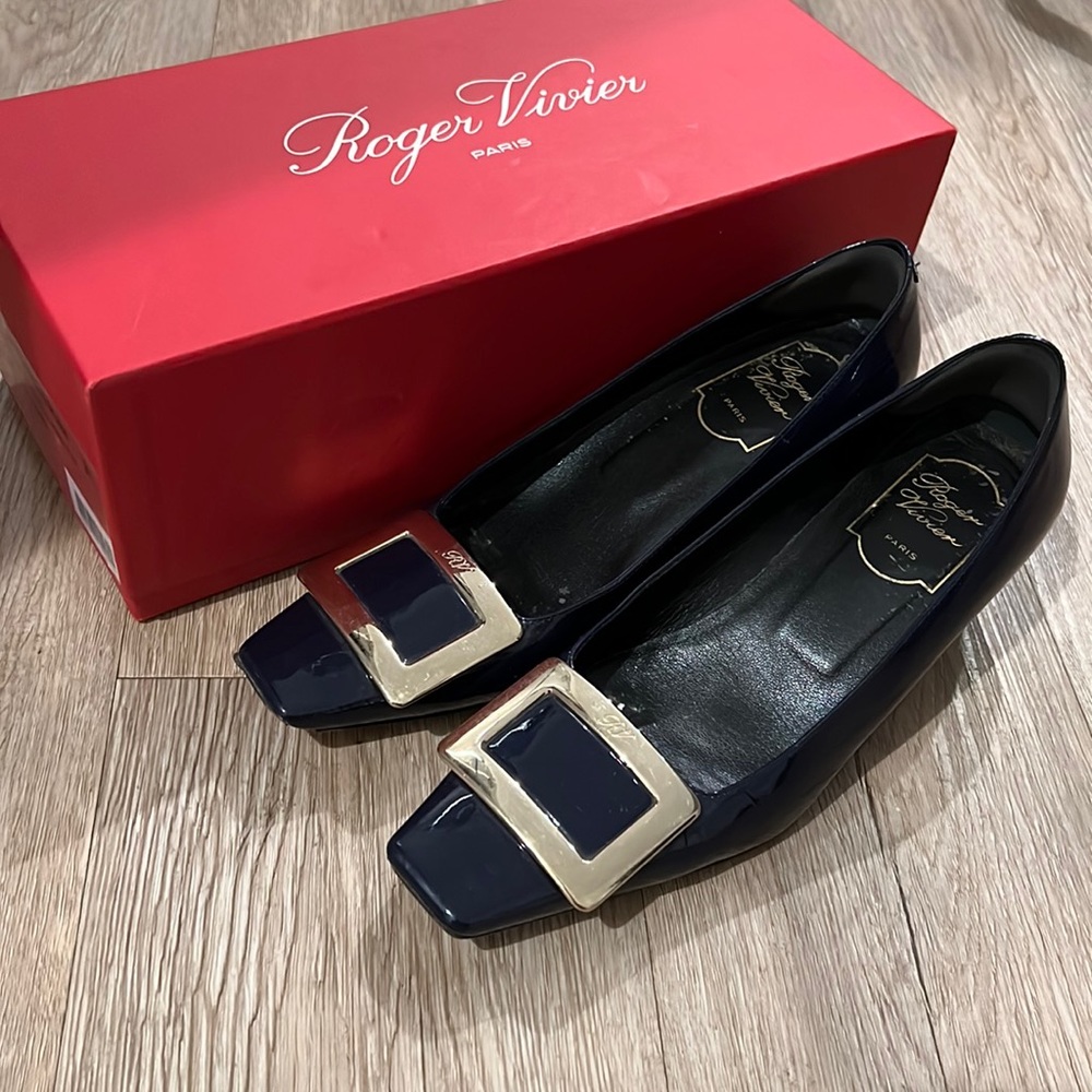 Roger Vivier Belle Vivier Buckle Pump